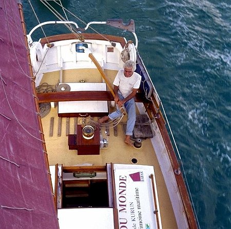 babar6 Aft deck of Babar, with the helmsman seat