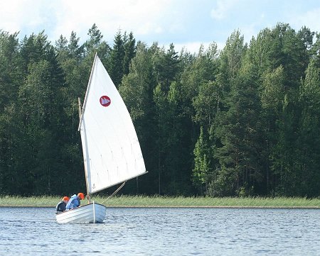 IMG_7514_r Morbic 12 built by Harri Veivo from an Icarai kit, on lake Tarjanne in Finland - Photo Matti Haapanen