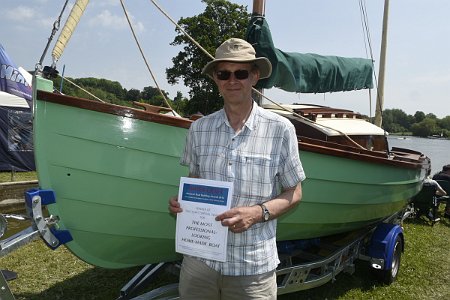 Jewell-UK-00 The builder, Robert Green was awarded at the Beale Park boat show © Kathy Mansfield 2016