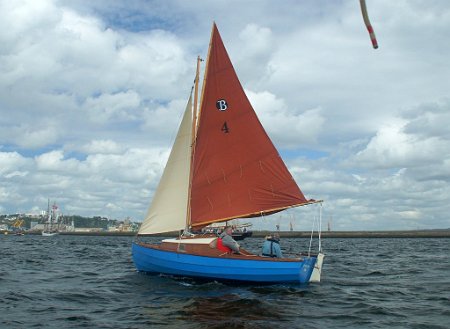 DSC00189 Beniguet P'Tit Lu, built by Grand-Largue, during Brest sail festival 2012