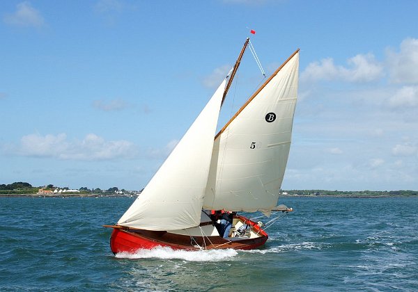 Morbihan 2013 Classic sloop, 5.85 m in length, with accomodation for 2
