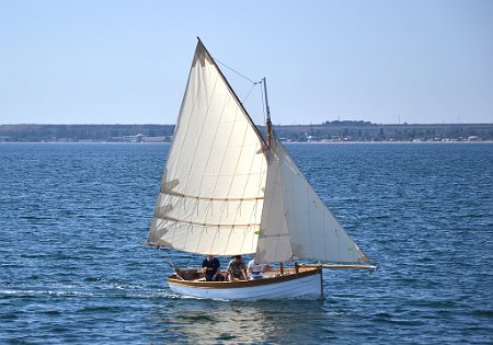 Ebihen16-Krasyuk-02 First sailing in september 2012. The jib halyard run by mistake under the forestay...